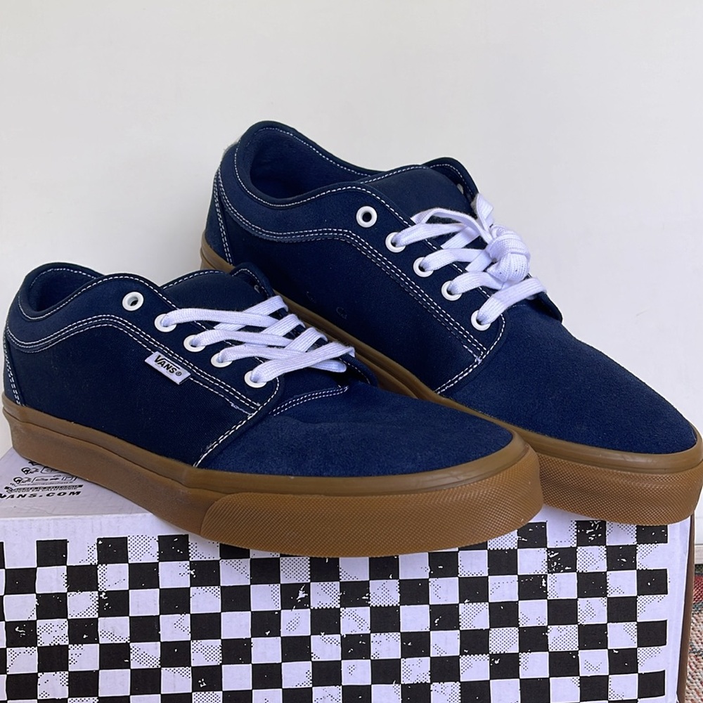 Vans Men’s Skate Chukka Low Dress Blues/Gum
VN0A4BX4FS1
Sneakers - Picture 5 of 16